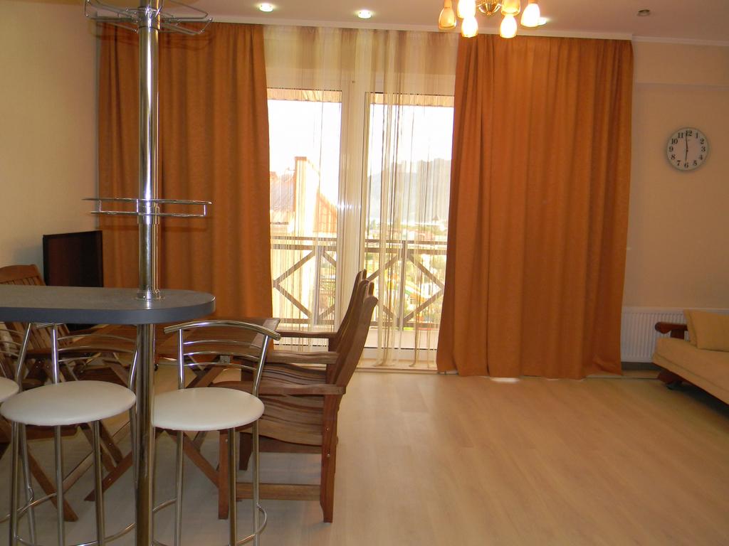 Мини-гостиница «Аква», Апартаменты с 1 спальней и балконом
