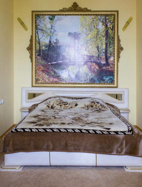 Отель «Альберго», Двухместный номер Делюкс с 1 кроватью + дополнительная кровать (желт.)