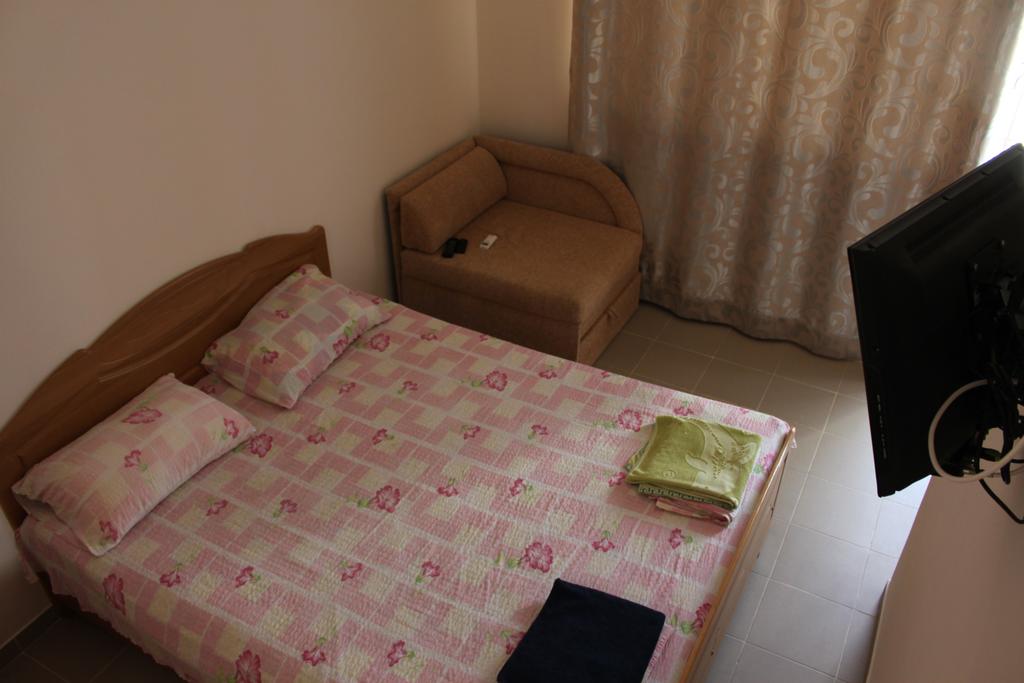 Гостевой дом «El-DiaRus», Двухместный номер с 1 двуспальной кроватью и дополнительной кроватью