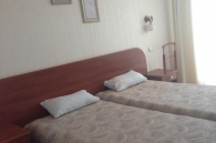 Отель Крымский, Двухместный номер с 2 отдельными кроватями и видом на горы