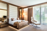 Отель Арфа Парк-Отель, 
 Улучшенный номер с кроватью размера «queen-size», вид на сад (вилла)
