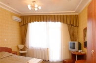 Отель Альмира, 
Двухместный номер с 1 кроватью или 2 отдельными кроватями и балконом
