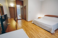 Отель Джеметинский, 
Двухместный номер с 1 кроватью или 2 отдельными кроватями и дополнительной кроватью
