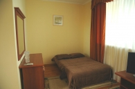 Отель Кавказ, 
Улучшенный двухместный номер с 2 отдельными кроватями
