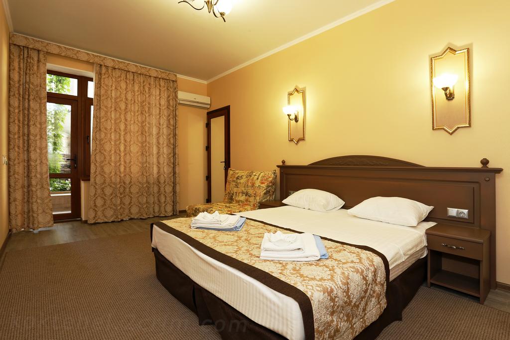 Отель «Ориенталь», Двухместный номер с основными удобствами и 1 кроватью