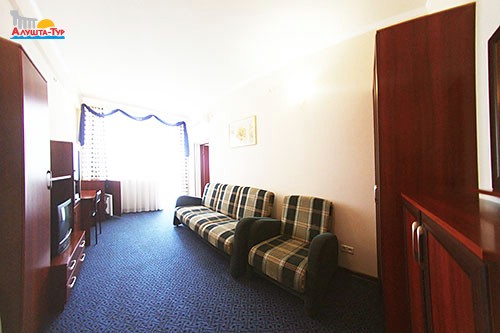 Отель «Ламбат», Полулюкс
