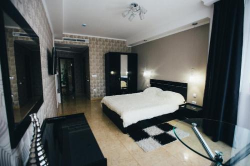 Мотель «Новый Свет в Феодосии», Люкс с кроватью размера «king-size»