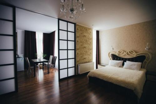 Мотель «Новый Свет в Феодосии», Семейный люкс с балконом
