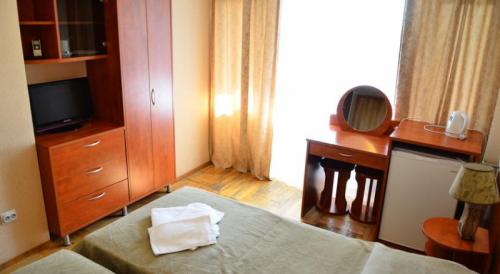 Санаторий «Ай-Петри», Кровать в общем двухместном номере - Лечение включено