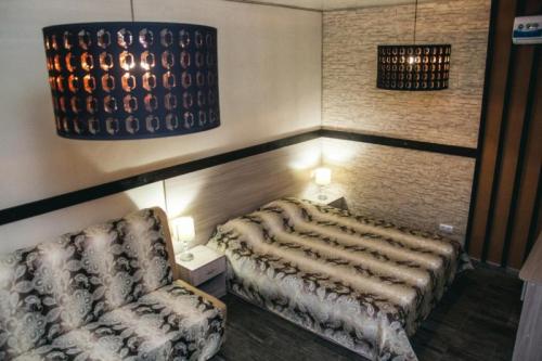 Мини-гостиница «Dzen», Двухместный номер Делюкс с 1 кроватью + дополнительная кровать