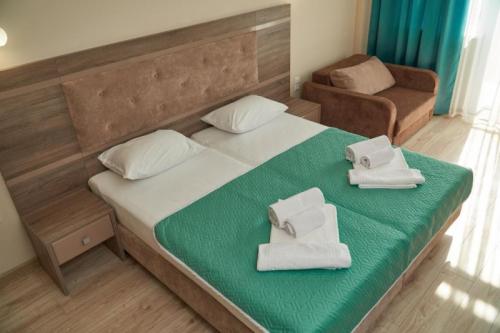 Отель «Русалма», Улучшенный двухместный номер с 1 кроватью или 2 отдельными кроватями и видом на море